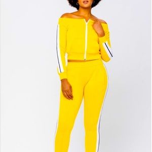 Off shoulder sweat suits